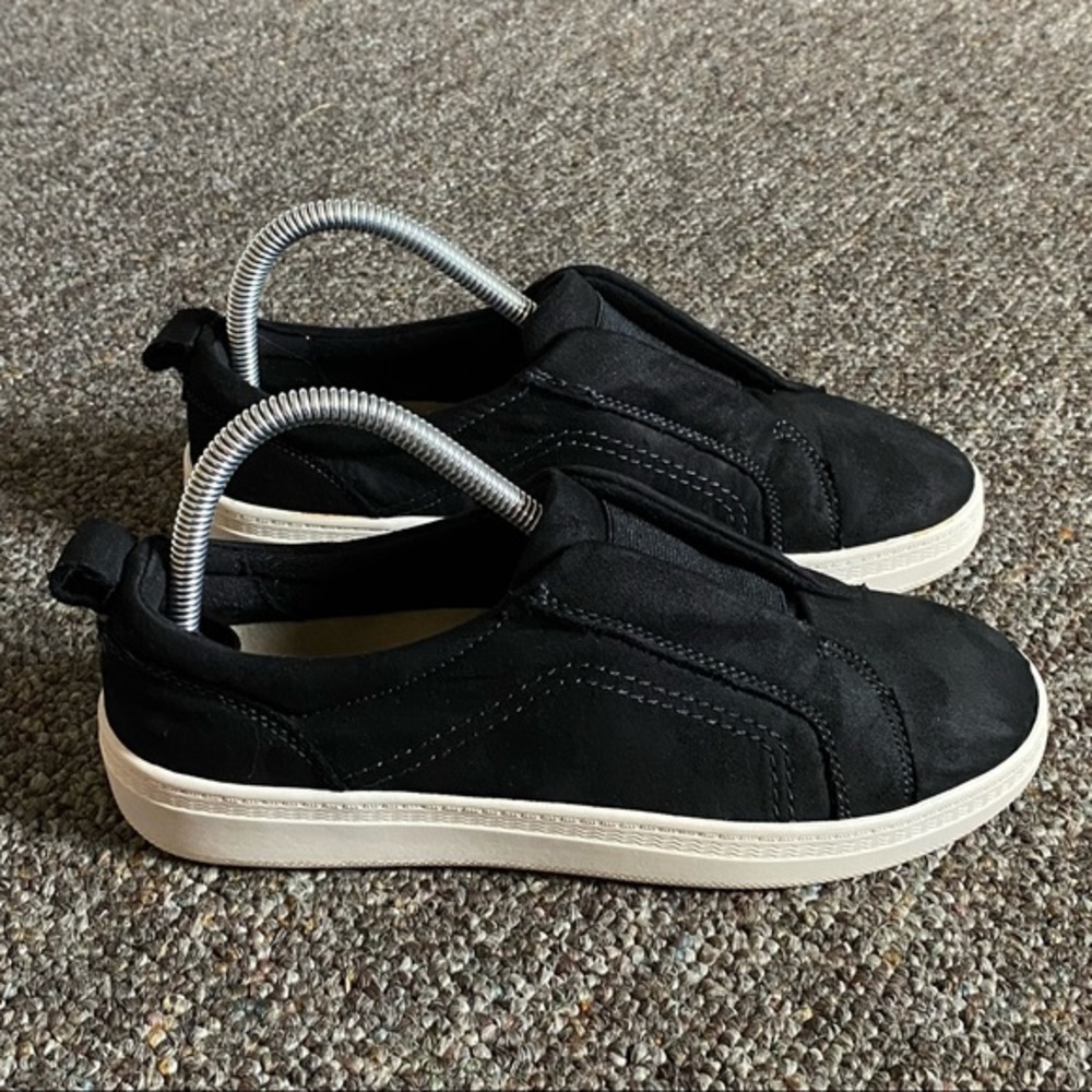 Earth‎ Spirit Shoes Women’s Size 7.5 Black Slip On